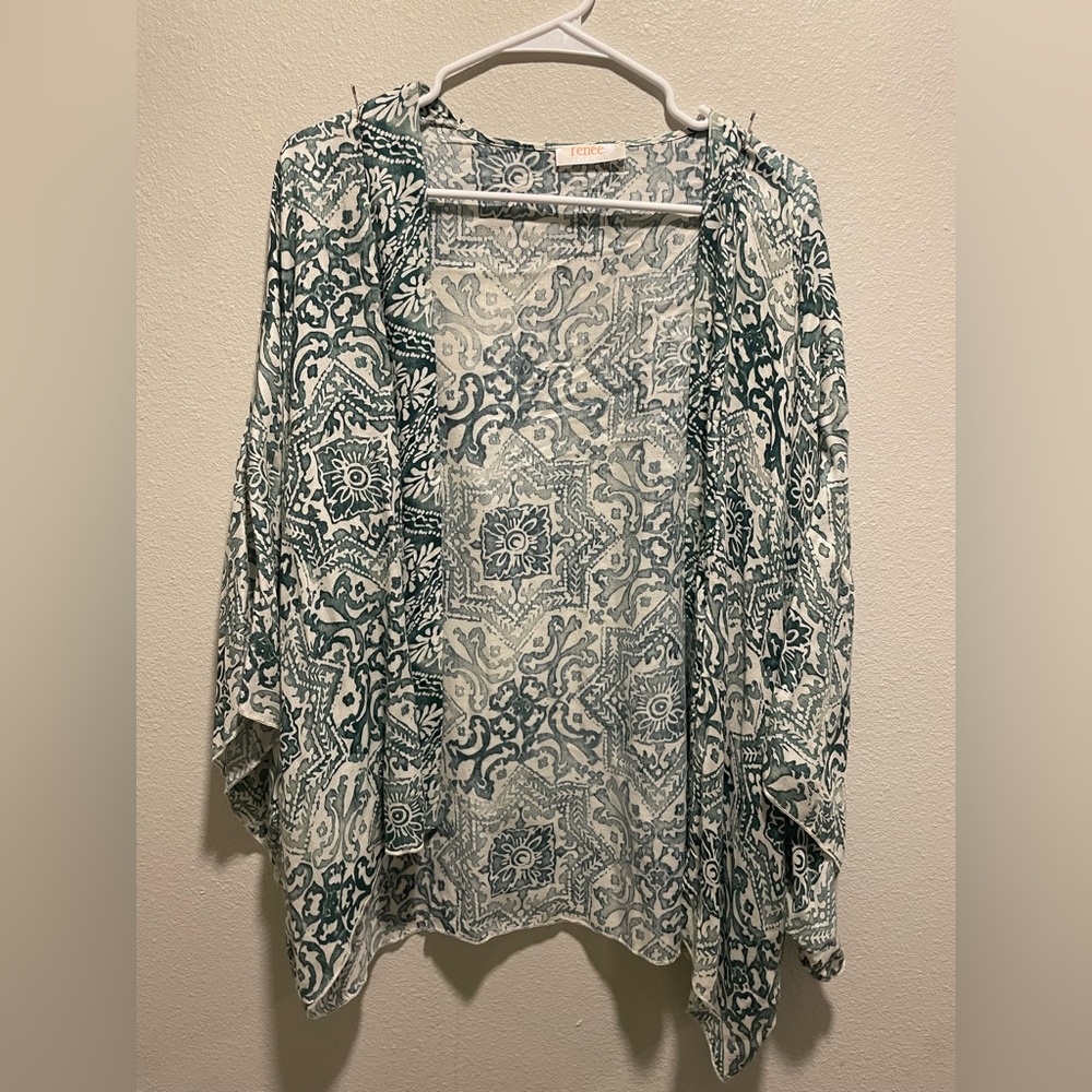 Renee C. Teal and White Floral Kimono